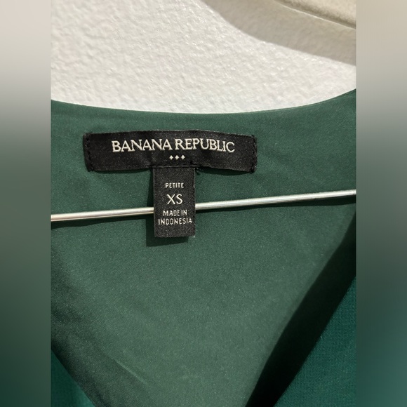 Banana Republic- Green Mini Dress - Picture 3 of 3